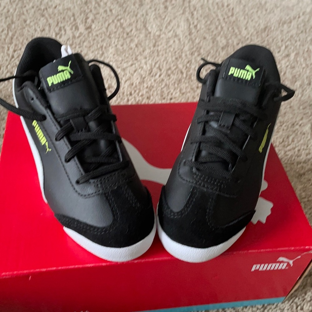 Little boy size 2 puma sneaker new in original box